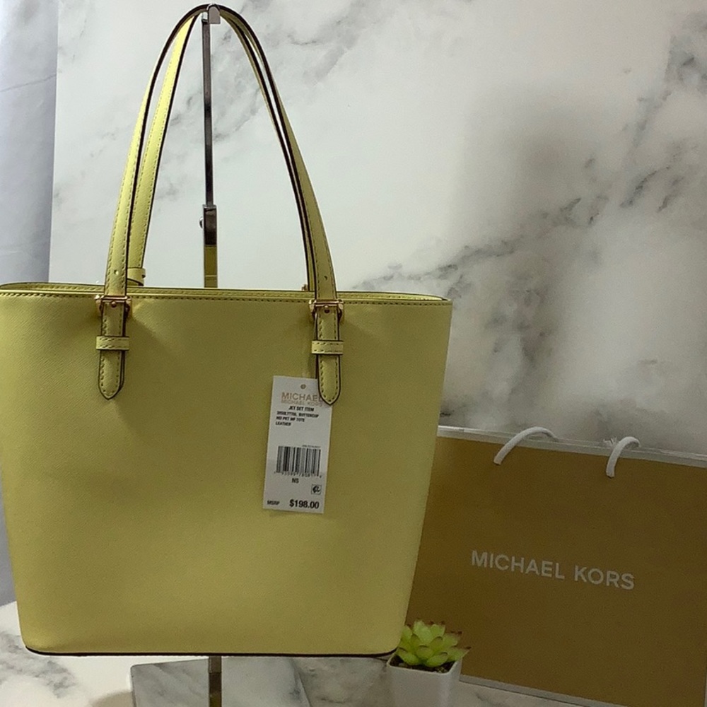 NWT Michael Kors Medium Tote - Picture 2 of 4